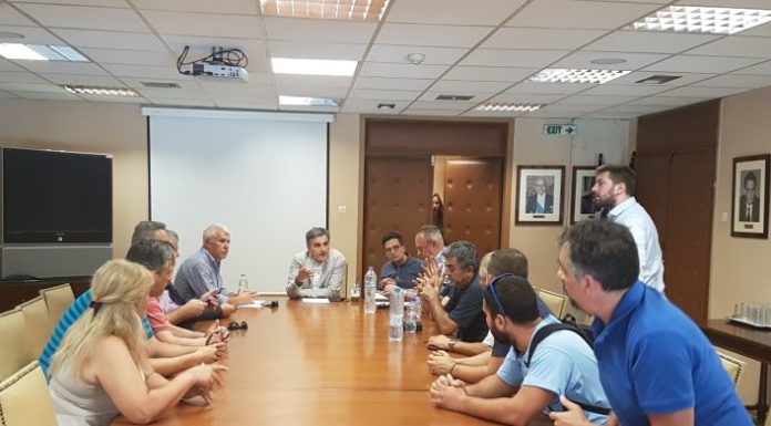 Άκαρπη η συνάντηση της Α.Δ.Ε.Δ.Υ. με τον κ. Τσακαλώτο για τον 13ο – 14ο μισθό και για τα Β.Α.Ε. Συνάντηση ΑΔΕΔΥ - Τσακαλώτου