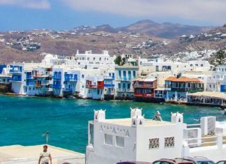 Επιχείρηση… «Villa Juanita Dolores»: Νέα φοροδιαφυγή στην ενοικίαση πολυτελών κατοικιών στη Μύκονο