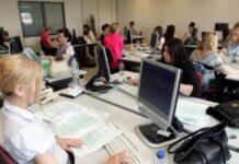 Καύσωνας: Εγκύκλιος για το Δημόσιο – Ποιοι υπάλληλοι μπορούν να απουσιάζουν